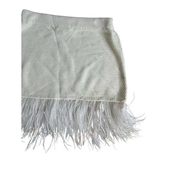 FRAME Cream Knit Feather Trim Skirt Size Medium - Picture 2 of 8